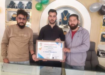 Ehsaas Foundation honours Faisal Zargar for his remarkable role in the Cleanliness Drive