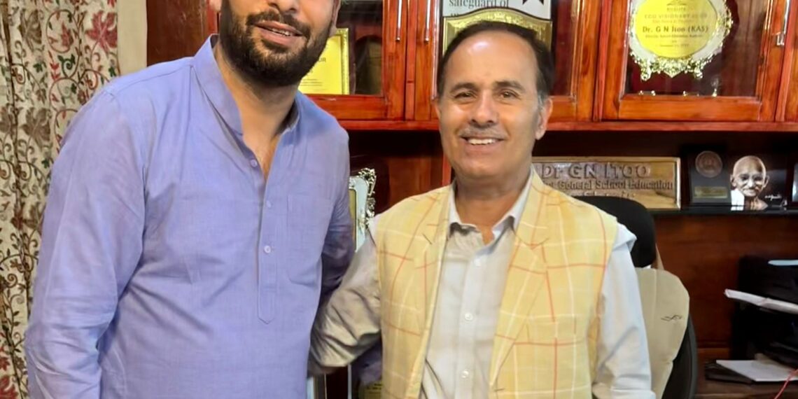 Er. Aijaz Hussain Presses Education Dept for Immediate Teacher Deployment in Srinagar Outskirts