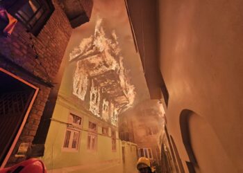 Eight Houses Reduced to Ashes in Habba Kadal Fire Tragedy