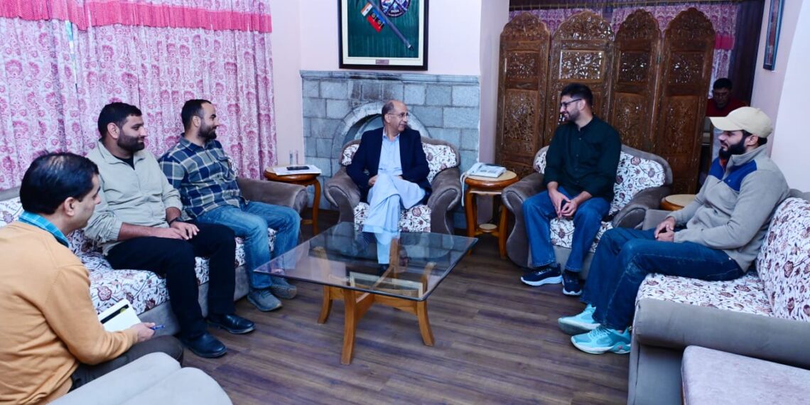 JKSA Delegation Raises Jamia Hostel Issue During Meeting with CM’s Advisor