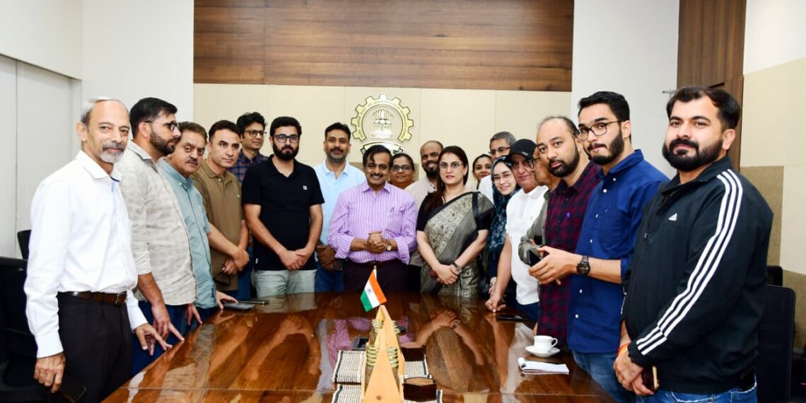 PIB J&K Media Delegation Explores India’s Scientific, Technological Prowess at IIT Bombay, Atomic Energy Department