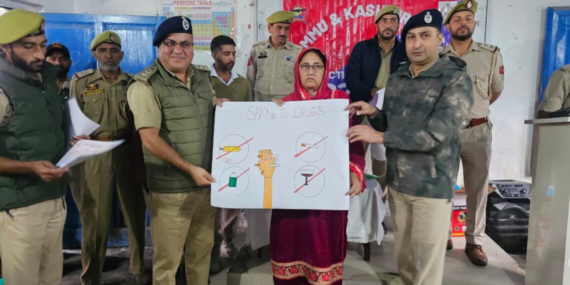 J&K Police Organised Painting competition organised on theme “Say No To Drug’s and Yes to life”