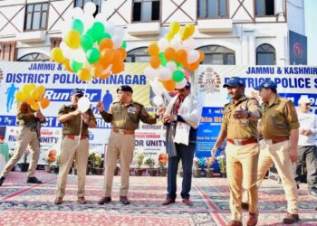 Srinagar Police Leads “Run for Unity” at Ghanta Ghar to Celebrate Rashtriya Ekta Diwas