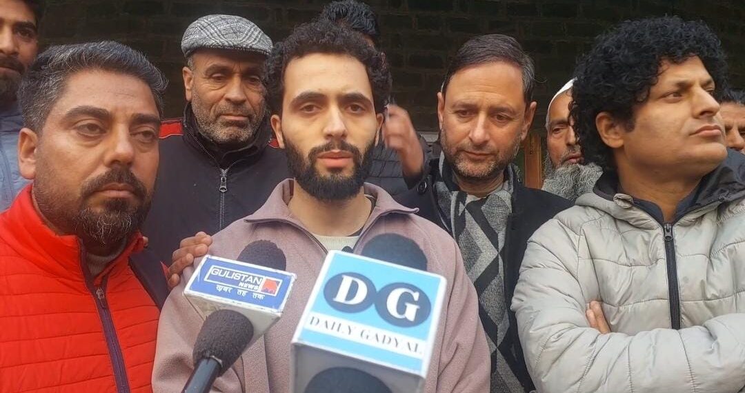Abrar Rashid Reviews MP Fund Utilisation in Sopore, Meets Public Delegations