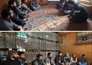 Er. Aijaz Hussain Listens to Mann Ki Baat in Lal Chowk Constituency