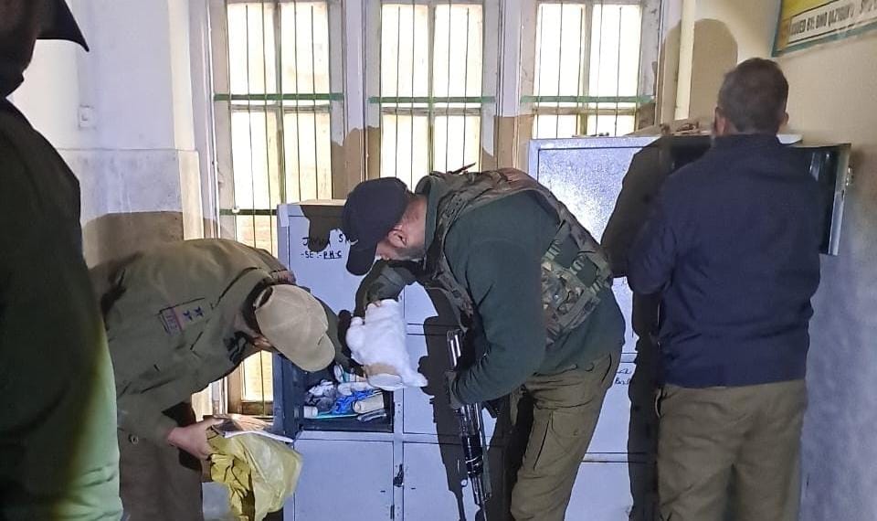 Kulgam Police along with medical officers Conducts Checking of Doctors’ Lockers to Prevent Misuse