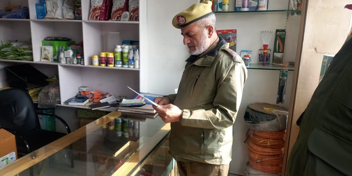 Srinagar Police Tighten Security, Step Up Checks on Chemical and Fertilizer Traders