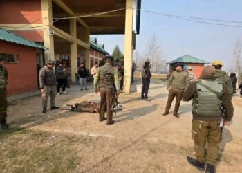 Anantnag Police Lead Multi-Agency Emergency Response Drill at Bijbehara Station