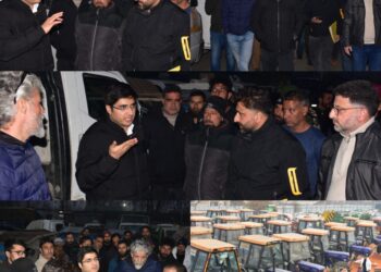 Commissioner SMC Visits SMC Transport Yard JAKLI Allochi Bagh to Inspect Readiness of Snow Clearing Machines