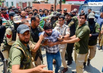 F&ES Recruitment Scam 2020: LG Sinha Sacks 103 Firemen After Probe Confirms Massive Irregularities