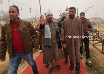 Admin Ready, Control Rooms Set-up, Ahead of Snowfall Forecast, says Div Com Kmr