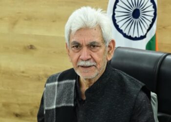 “No Patient Should Be Left Behind, Aggressive Testing, Strong Community Support Key to TB-Free J&K”: LG Manoj Sinha