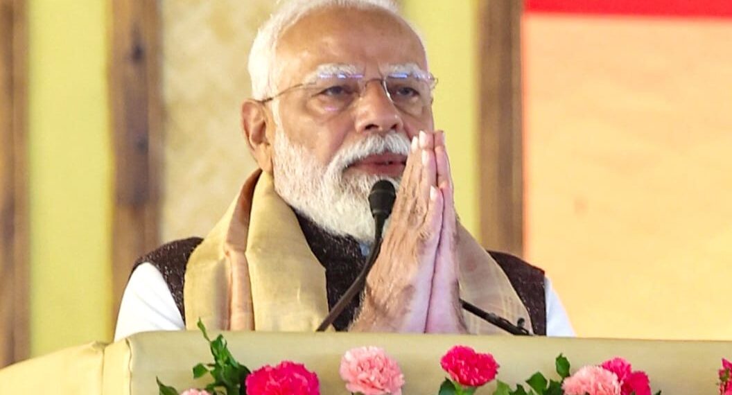PM Modi Pays Tribute to Sahibzades at Veer Baal Diwas, Calls on Youth to Lead India Towards Viksit Bharat