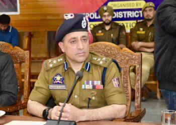 “Truth, Ethics Pillars of Democracy”: DIG North Kashmir Emphasises Responsible Journalism