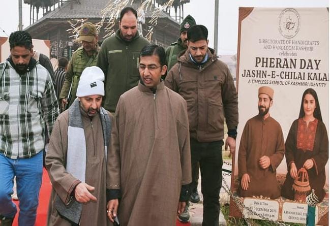 Handicrafts & Handloom Department Celebrates Pheran Day to Mark Start of Chilai-e-Kalan in Srinagar