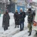 SDM Kokernag Reviews Snow Clearance, Regulates Traffic on NH Amid Snowfall