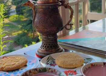 Noon Chai: The Salted Brew That Defines Kashmiriyat