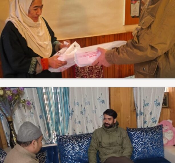 Srinagar Police Pays Tribute to Martyrs’ Families on Republic Day