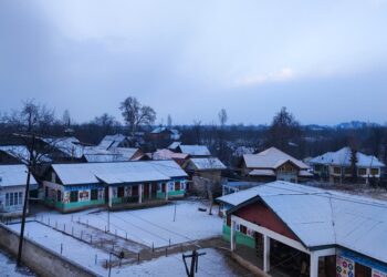 Higher Reaches, Some Plains Receive Light Snowfall; Gulmarg, Pahalgam Shivers at -7.6°C & -7.2°C