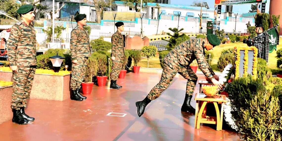 Dhruva Motorcycle Rally Flagged Off from Udhampur to Honour Veterans, Fallen Bravehearts