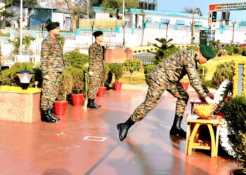 Dhruva Motorcycle Rally Flagged Off from Udhampur to Honour Veterans, Fallen Bravehearts