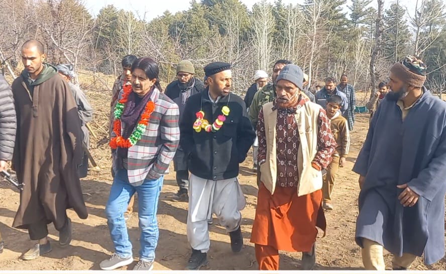 OBC Chairman Welfare Association J&K UT Visits Srimarg Block Hiller Shahabad, Calls LG’s Tenure a Golden Era