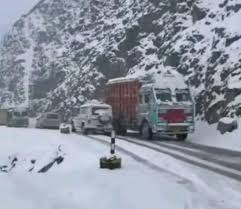 Traffic Restored on Daksum-Sinthan-Chhatroo, Gowran–Margan Roads with Restrictions