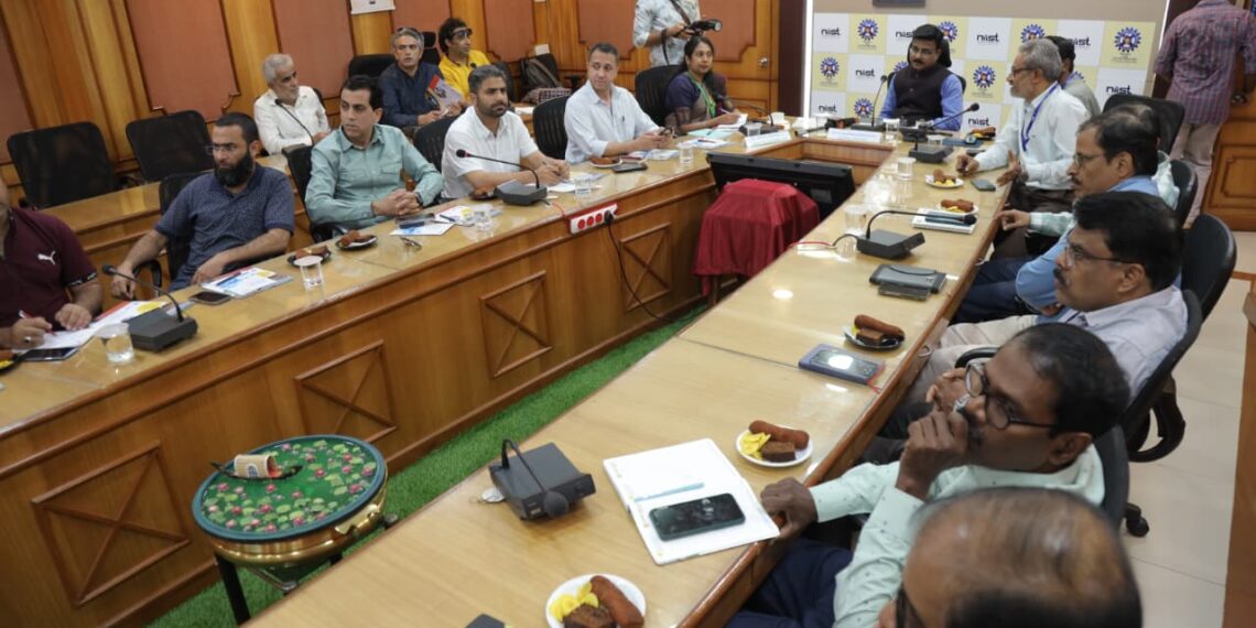 Srinagar Media Delegation Explores Advanced Research at CSIR–NIIST, Kerala
