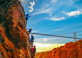 “ Beyond the Summit: A Journey Through Mountain Climbing