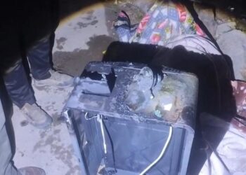 Back-to-Back Fire Alerts in Srinagar: F&ES Contain Rajbagh, Bemina Incidents; Blaze Reported on Zabarwan Hills