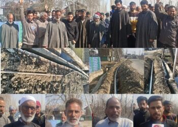 Peaceful Protest Against PHE Department on Tilgam Main Road; Residents Demand Laying of New Pipeline