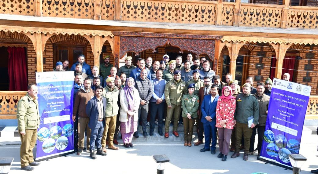 “Tech-Infused Tourism Policing”: J&K Police, Rashtriya Raksha University Launch Two-Week Workshop at Srinagar DPL