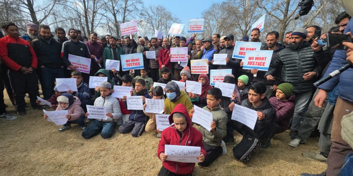 Thousands of Daily Wagers Stage Sit-In at Sher-e-Kashmir Park, Seek Clarity on Regularisation Policy