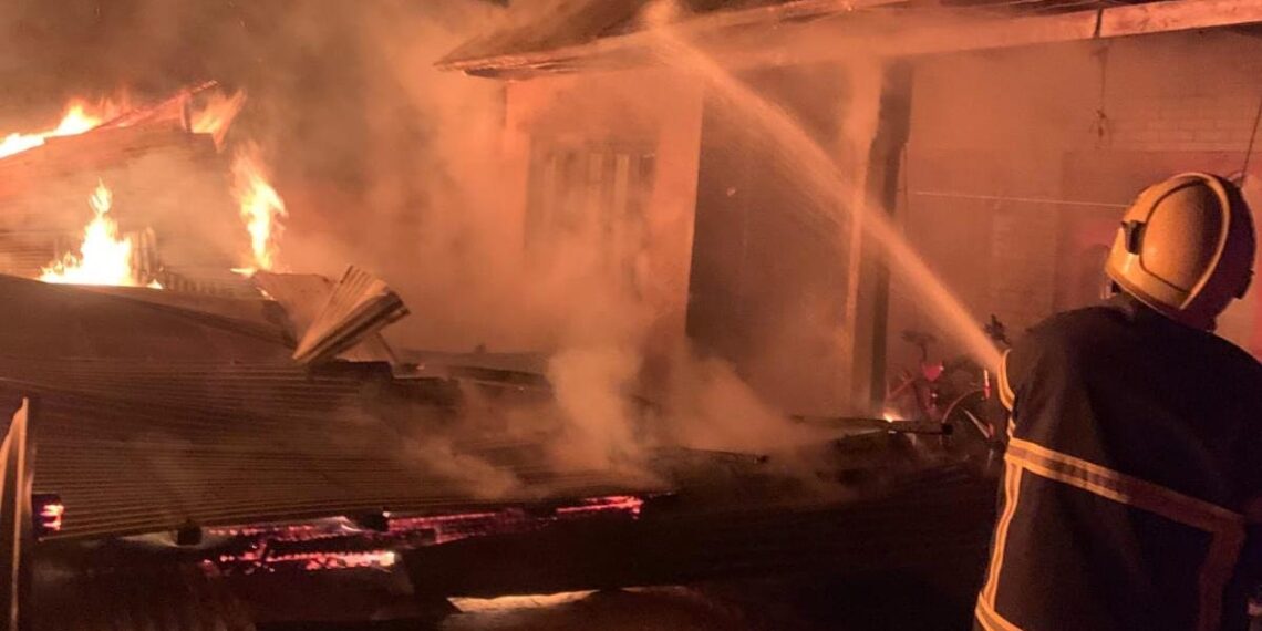 Massive Fire Gutts House, Crockery Shop in HMT Srinagar