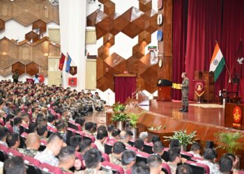 Army Chief Dwivedi Stresses Future-Ready Force During DSSC Wellington Visit