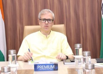 CM Omar Abdullah Reviews Plan for New JK Houses in Delhi, Mumbai