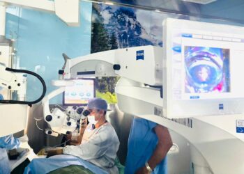 Global First in Minimally invasive Glaucoma Surgery with aqueous angiography at Army Hospital (R&R), Delhi