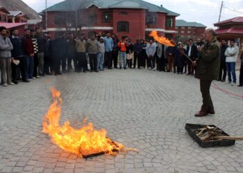 Fire & Emergency Services J&K Conducts Fire Safety Workshop at IUST Awantipora