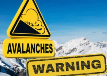 Avalanche Alert Issued for Ganderbal, Public Asked to Stay Away from High-Risk Areas
