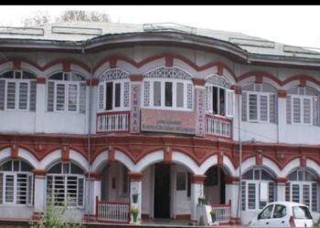 Cultural Academy Employees Allege Salary Delay on Eid, Raise Discrimination Concerns
