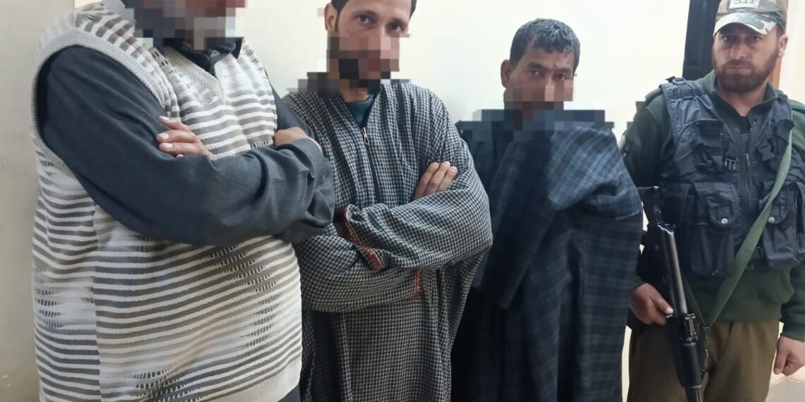 Three Gamblers Arrested in Tral