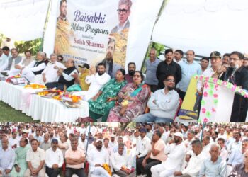 Baisakhi Milan at Akhnoor Showcases Cultural Unity, Satish Sharma Calls for Preservation of Heritage