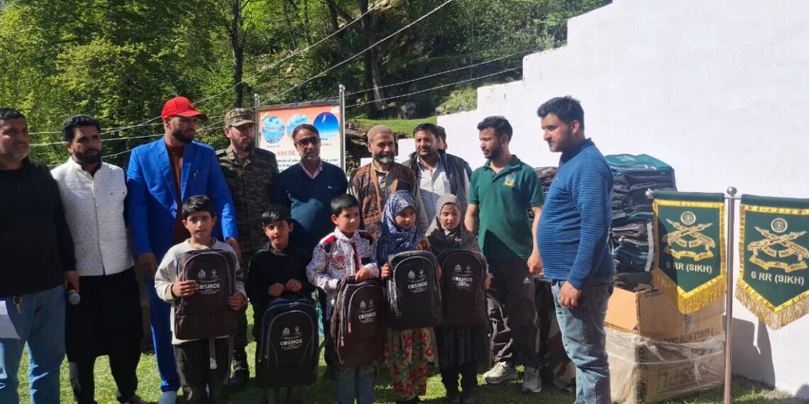 Keran Pays Emotional Tribute to Pahalgam Martyrs; Army, Locals Unite in Remembrance Ceremony