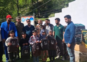 Keran Pays Emotional Tribute to Pahalgam Martyrs; Army, Locals Unite in Remembrance Ceremony