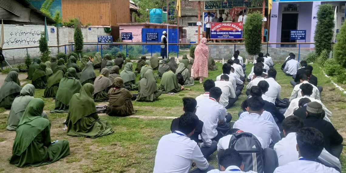 HSS Frisal, Police Launch Anti-Drug Awareness Campaign Under Nasha Mukt Bharat Abhiyan