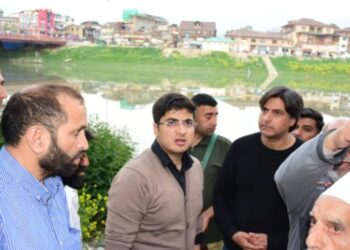SSCL Chief Takes Stock of Goni Khan Market, Orders Time-Bound Civic Upgrades