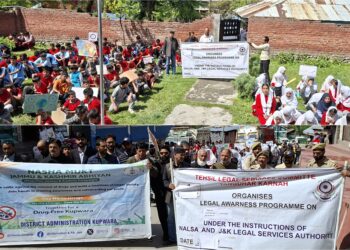 Anti-Drug Awareness Drive Intensifies in Karnah: Legal, Medical Experts Unite at GDC Tangdhar