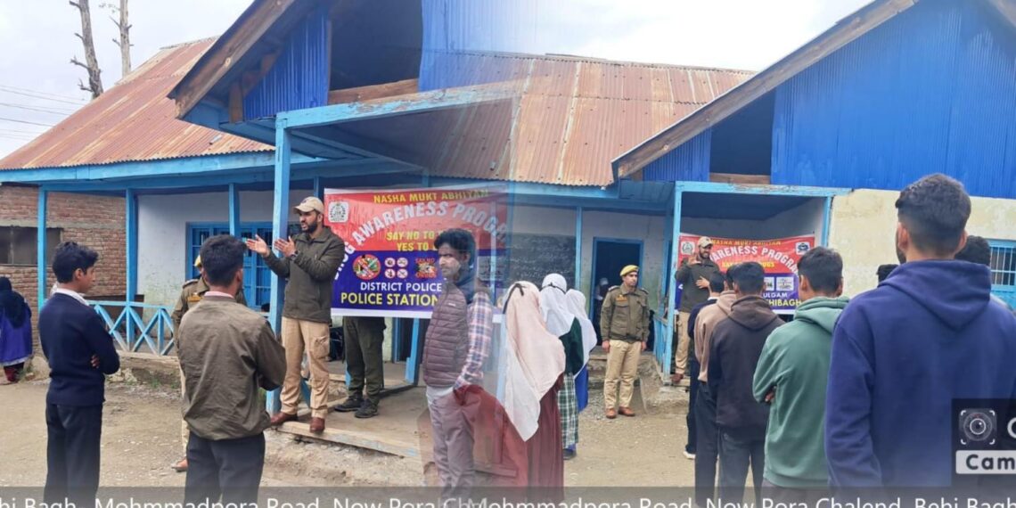 Kulgam Police Steps Up Anti-Drug Campaign with Awareness Drives, Inspections Across District