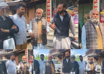 Beerwah Farmers Stage Silent Protest Over Staff Shortage at Utligam Agriculture Office