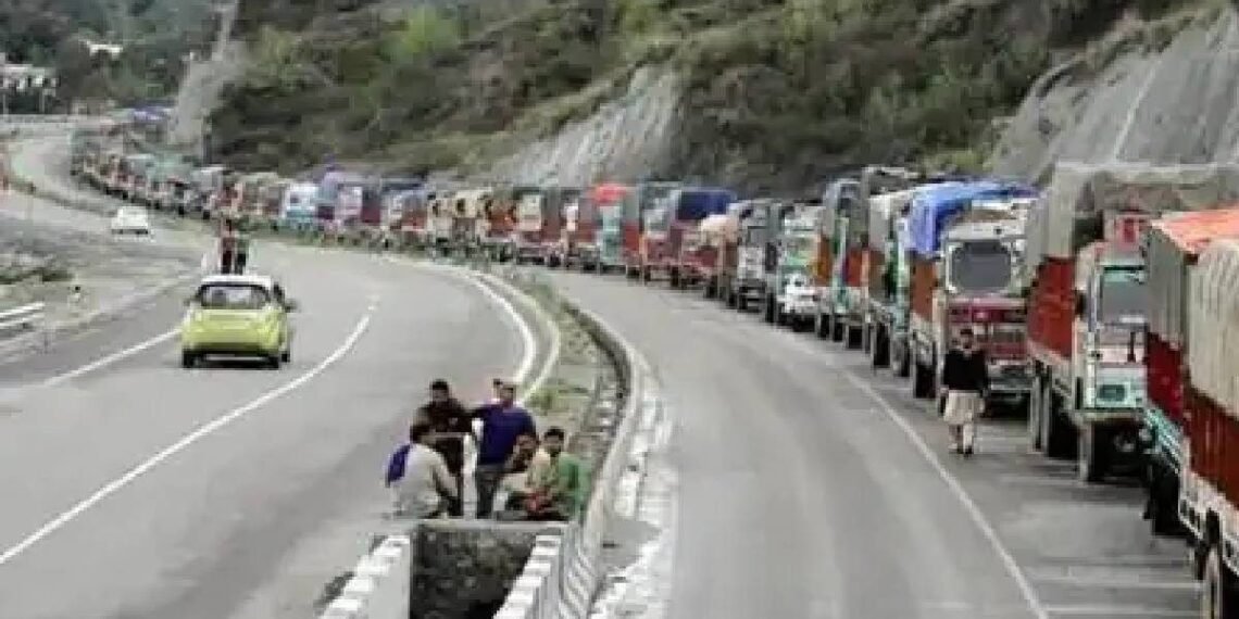 NH-44 Blocked Due to Landslide at Banihal, Traffic Advisory Issued